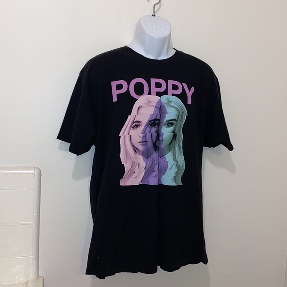 🤖Unisex Poppy Pastel Warped Photo Graphic Tee🤖 - Picture 3 of 8
